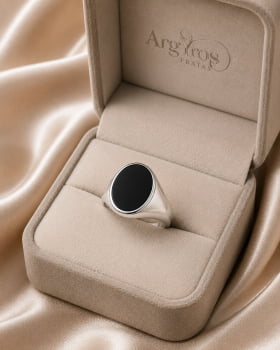 Anel Oval Ônix