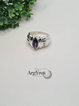 Anel Pedra Navete Roxa