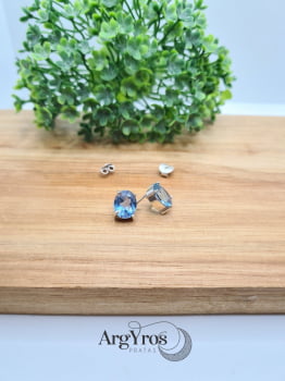 Brinco Oval Pedra Azul 10x8 mm