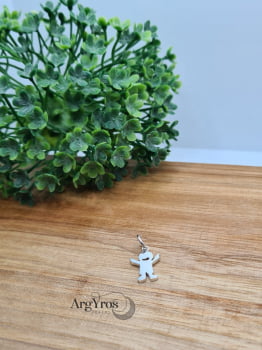Pingente Menino